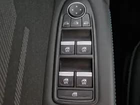 Renault Captur thumbnail 20