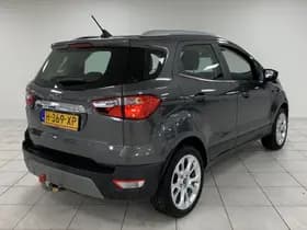 Ford EcoSport thumbnail 2
