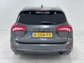 Ford Focus thumbnail 18