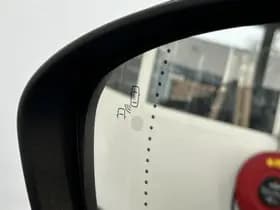 Renault Captur thumbnail 32
