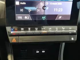 Renault Captur thumbnail 13