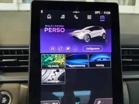 Renault Captur thumbnail 16