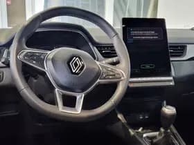 Renault Captur thumbnail 3