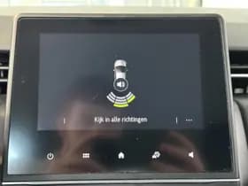 Renault Clio thumbnail 11