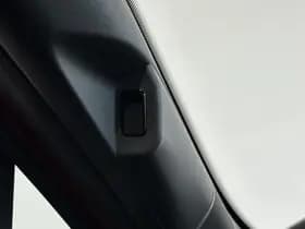 Renault Clio thumbnail 18