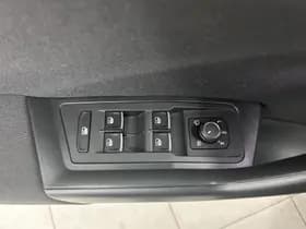 Volkswagen T-Roc thumbnail 20