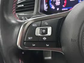 Volkswagen T-Roc thumbnail 21