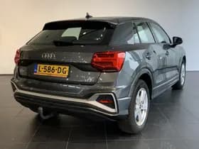 Audi Q2 thumbnail 2