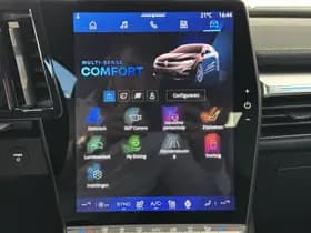 Renault Mégane E-Tech thumbnail 12