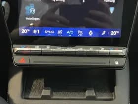 Renault Mégane E-Tech thumbnail 14