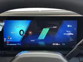 Renault Mégane E-Tech thumbnail 4