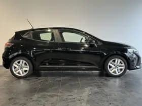 Renault Clio thumbnail 18