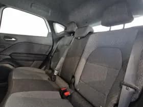 Renault Captur thumbnail 8