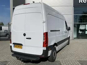 Mercedes-Benz Sprinter thumbnail 2