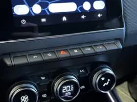 Renault Clio thumbnail 13