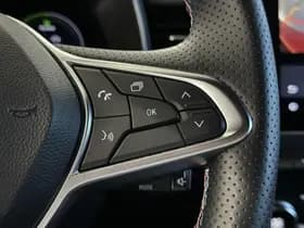 Renault Clio thumbnail 24