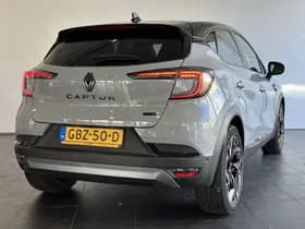 Renault Captur thumbnail 2