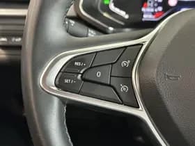 Renault Captur thumbnail 24