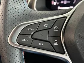 Renault Captur thumbnail 24