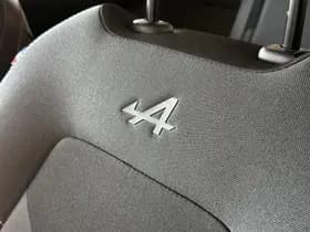 Renault Captur thumbnail 33