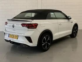 Volkswagen T-Roc thumbnail 2