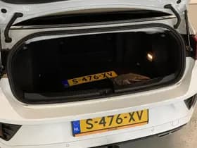 Volkswagen T-Roc thumbnail 9