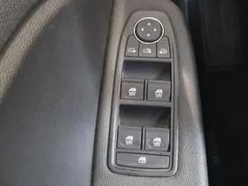 Renault Clio thumbnail 16