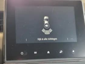 Renault Clio thumbnail 10