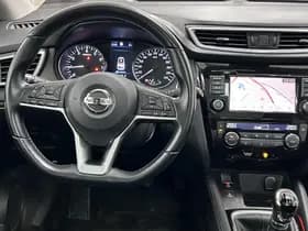 Nissan Qashqai thumbnail 3