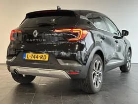 Renault Captur thumbnail 2