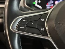 Renault Captur thumbnail 23