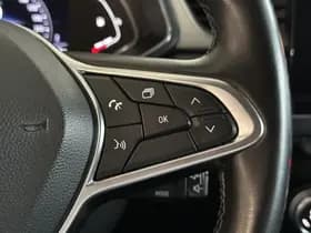Renault Captur thumbnail 24