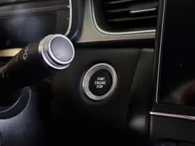 Renault Captur thumbnail 32