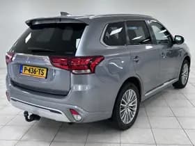 Mitsubishi Outlander thumbnail 2
