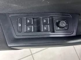 Volkswagen T-Roc thumbnail 19