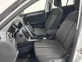 Volkswagen T-Roc thumbnail 7