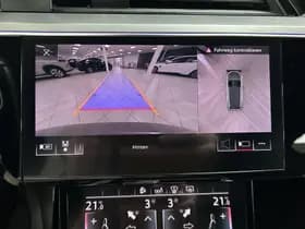 Audi e-tron thumbnail 11