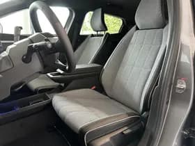 Renault Mégane E-Tech thumbnail 7