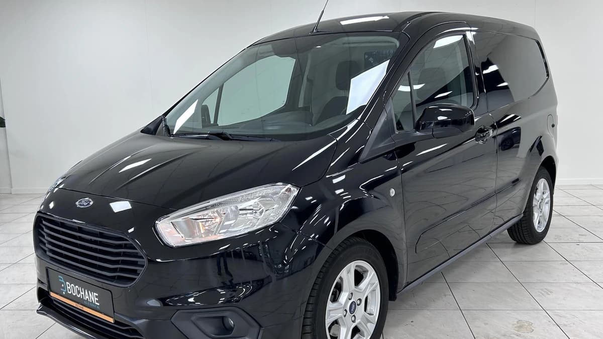 Ford Transit Courier — foto 1