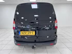 Ford Transit Courier thumbnail 16