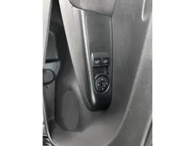 Ford Transit Courier thumbnail 17