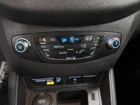 Ford Transit Courier thumbnail 10