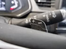 Renault Captur thumbnail 32
