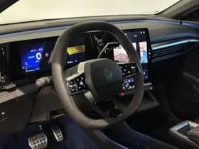 Renault Mégane E-Tech thumbnail 33