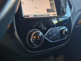 Renault Captur thumbnail 25