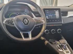 Renault Captur thumbnail 3