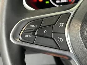 Renault Clio thumbnail 23