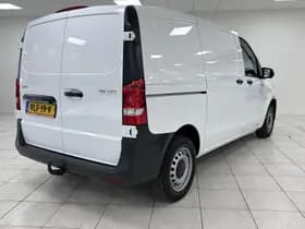 Mercedes-Benz Vito thumbnail 2