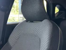 Renault Captur thumbnail 16