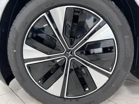 Polestar 4 thumbnail 24